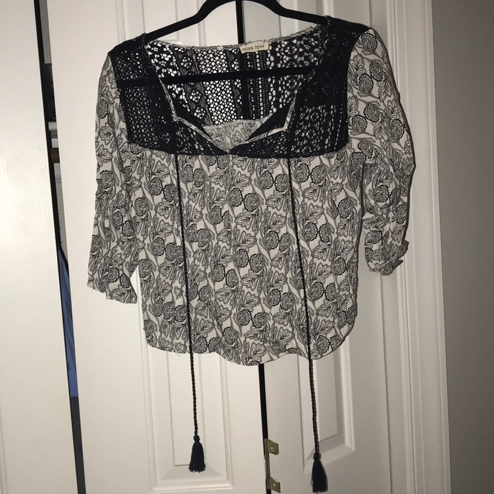miss love - black and white blouse - Picture 2 of 6